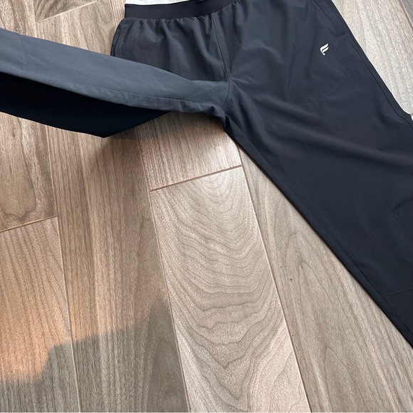 Fabletics The Fundamental Pants Women’s Black Stretch Sweat Wicking - Picture 5 of 7